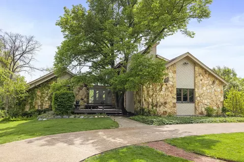 2103 Pebble Creek Dr, Lisle, IL 60532