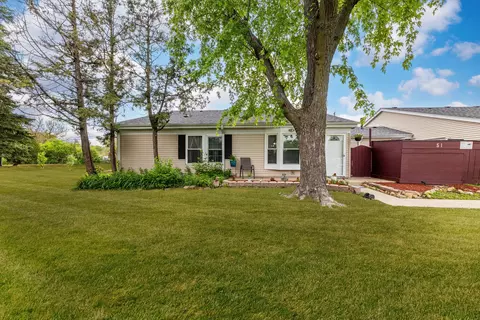 5 Fernwood Dr # I, Bolingbrook, IL 60440