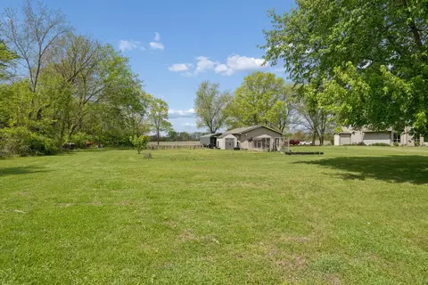 Exterior - 9590 Brown Rd, Morris, IL 60450 photo 10 of 12