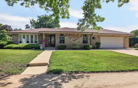 Undisclosed, Downers Grove, IL 60516
