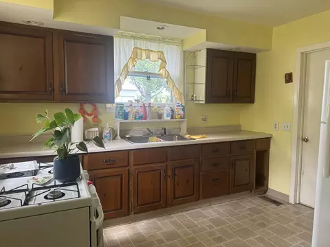 Kitchen - 601 E Harrison St, Saybrook, IL 61770 photo 1 of 1
