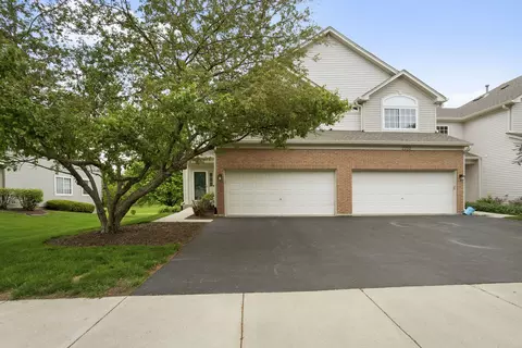 2250 Stoughton Dr, Aurora, IL 60502