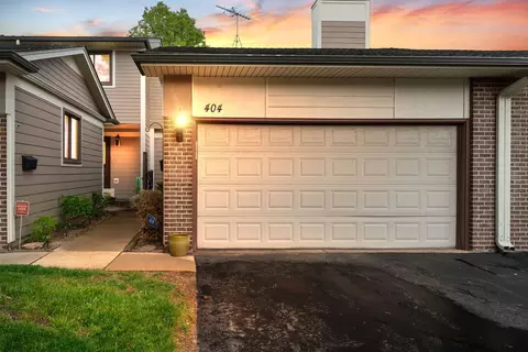 404 Bluebird Ln, Deerfield, IL 60015