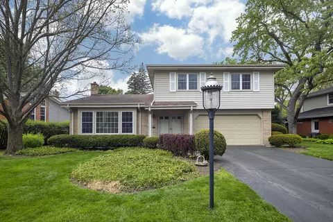 1504 Sequoia Trl, Glenview, IL 60025