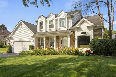 1412 Village Ct, Buffalo Grove, IL 60089