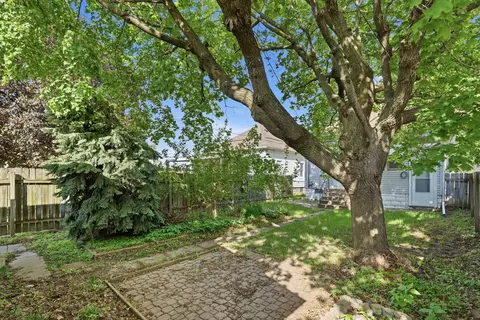 Exterior - 118 5th St, Silvis, IL 61282 photo 5 of 5