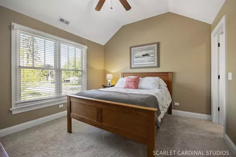 Bedroom - 532 Turf Ln, Wheaton, IL 60187 photo 4 of 6