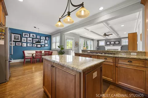 Kitchen - 532 Turf Ln, Wheaton, IL 60187 photo 4 of 4