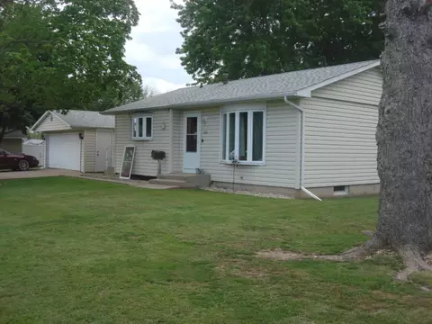 404 E Fourth St, Streator, IL 61364