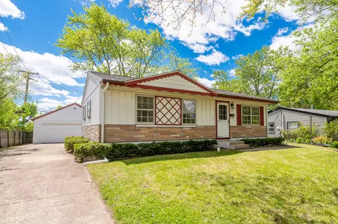 610 Orton Ave, Wauconda, IL 60084