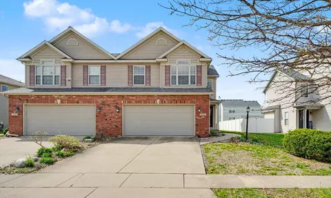 3911 Summer Sage Ct, Champaign, IL 61822