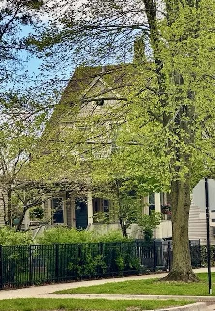 1837 W Summerdale Ave, Chicago, IL 60640