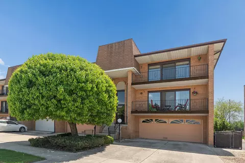 4029 W 93rd Pl #B, Oak Lawn, IL 60453