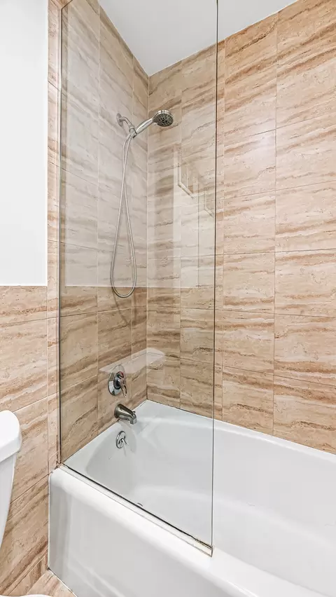260 E Chestnut St #314, Chicago, IL 60611 photo 12