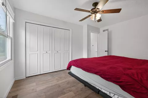 Bedroom - 9 Timber View Dr, Bloomington, IL 61701 photo 6 of 8