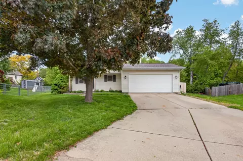 Exterior - 9 Timber View Dr, Bloomington, IL 61701 photo 5 of 5