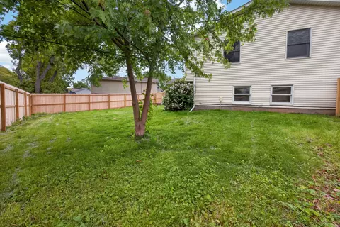 Exterior - 9 Timber View Dr, Bloomington, IL 61701 photo 4 of 5