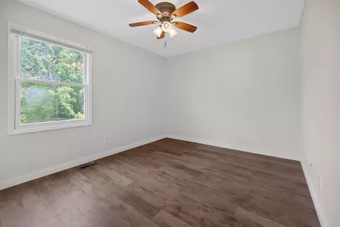 Bedroom - 9 Timber View Dr, Bloomington, IL 61701 photo 1 of 8