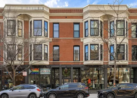 1712 N Wells St #2, Chicago, IL 60614