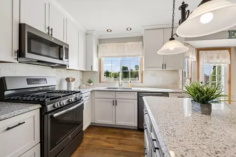 Kitchen - 25137 Vermette Rd, Plainfield, IL 60585 photo 1 of 5
