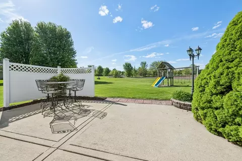 Exterior - 25137 Vermette Rd, Plainfield, IL 60585 photo 4 of 6