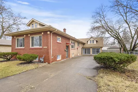14823 Grant St, Dolton, IL 60419