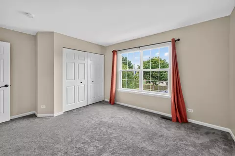 Bedroom - 409 Brockton Ave, Elgin, IL 60124 photo 5 of 6