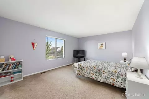 Bedroom - 905 Shelter Island Ln, Pingree Grove, IL 60140 photo 5 of 10