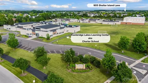 View/Area - 905 Shelter Island Ln, Pingree Grove, IL 60140 photo 2 of 2