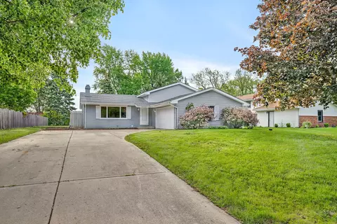 24253 S Edwin Dr, Channahon, IL 60410