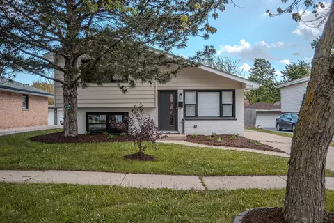 3925 168th Pl, Country Club Hills, IL 60478