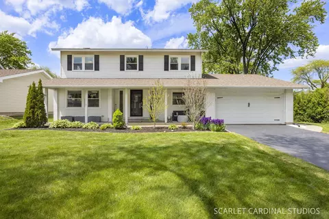 86 Lonsdale Rd, Elk Grove Village, IL 60007