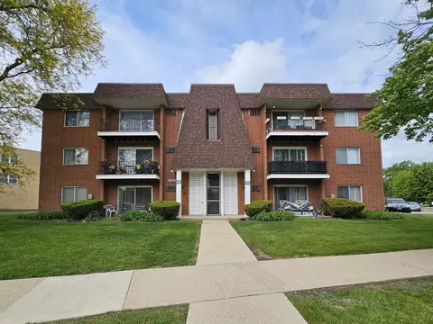 12620 S Alpine Dr #9, Alsip, IL 60803