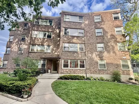 2134 W Rosemont Ave #1A, Chicago, IL 60659