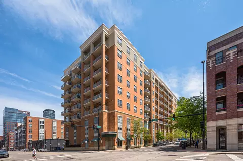 950 W Monroe St #407, Chicago, IL 60607
