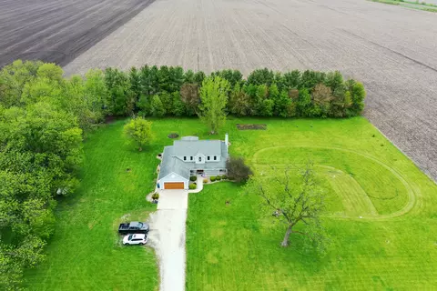 View/Area - 17709 W State Rte 17, Reddick, IL 60961 photo 3 of 5