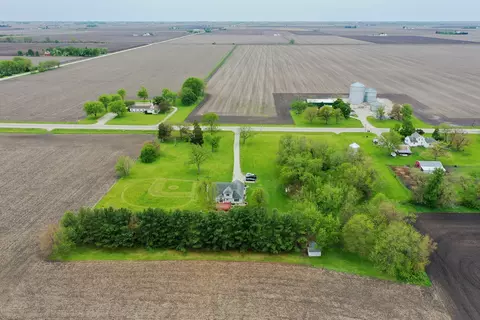 View/Area - 17709 W State Rte 17, Reddick, IL 60961 photo 2 of 5
