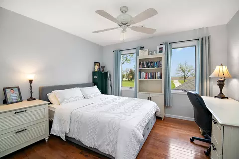 Bedroom - 17709 W State Rte 17, Reddick, IL 60961 photo 3 of 5
