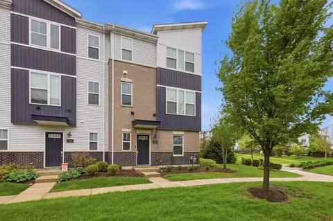 4158 Irving Rd, Aurora, IL 60504