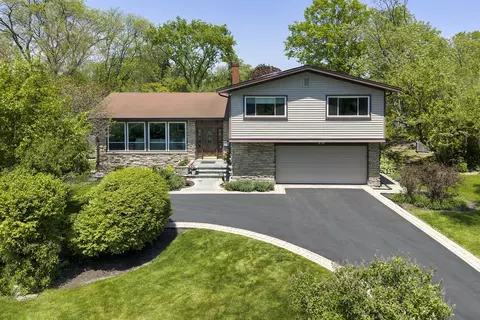 370 Charal Ln, Highland Park, IL 60035