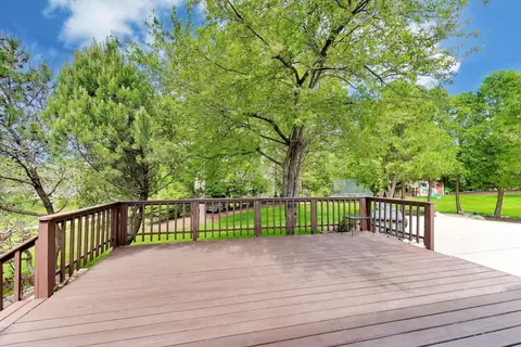 Exterior - 1104 Nottingham Ln, Elgin, IL 60120 photo 6 of 20
