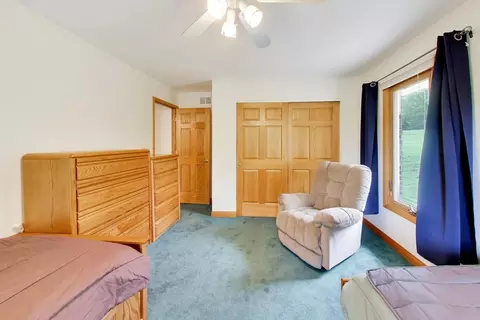 Bedroom - 1104 Nottingham Ln, Elgin, IL 60120 photo 8 of 9