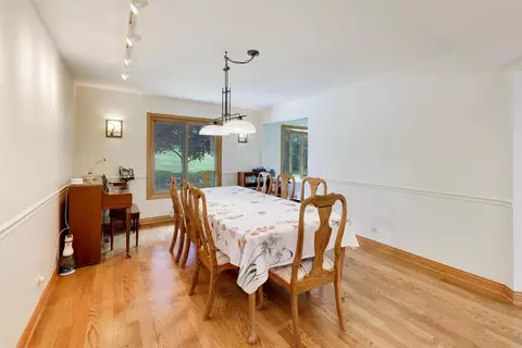 Dining - 1104 Nottingham Ln, Elgin, IL 60120 photo 3 of 3