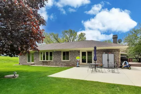 Exterior - 1104 Nottingham Ln, Elgin, IL 60120 photo 9 of 20