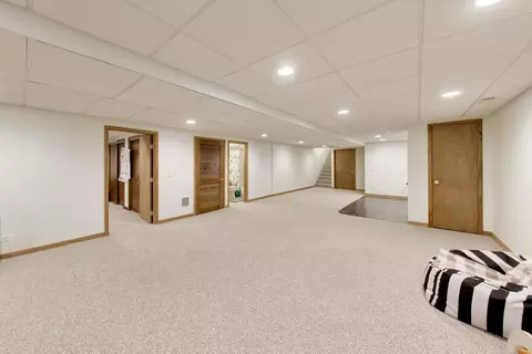 Other - 1104 Nottingham Ln, Elgin, IL 60120 photo 6 of 11
