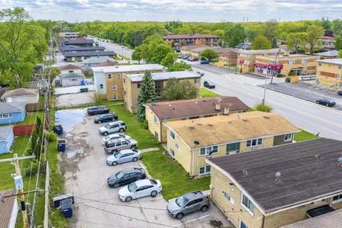 View/Area - 18425 Torrence Ave, Lansing, IL 60438 photo 4 of 15