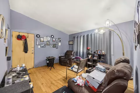 Living - 18425 Torrence Ave, Lansing, IL 60438 photo 1 of 2