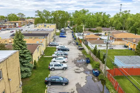 View/Area - 18425 Torrence Ave, Lansing, IL 60438 photo 3 of 15