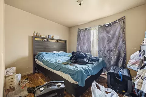 Bedroom - 18425 Torrence Ave, Lansing, IL 60438 photo 4 of 4