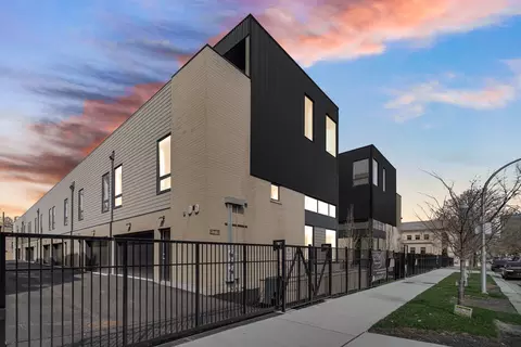 6218 S Woodlawn Ave #F, Chicago, IL 60637